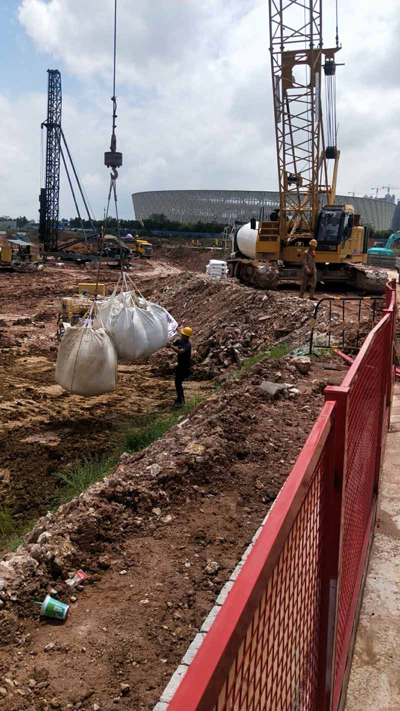 旋挖機(jī)專用膨潤(rùn)土